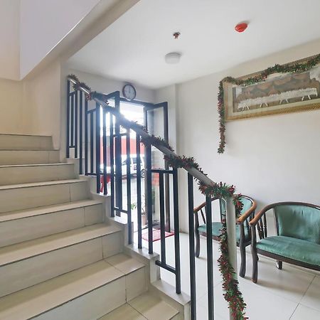 مانيلا Oyo 896 Silverio Suites المظهر الخارجي الصورة