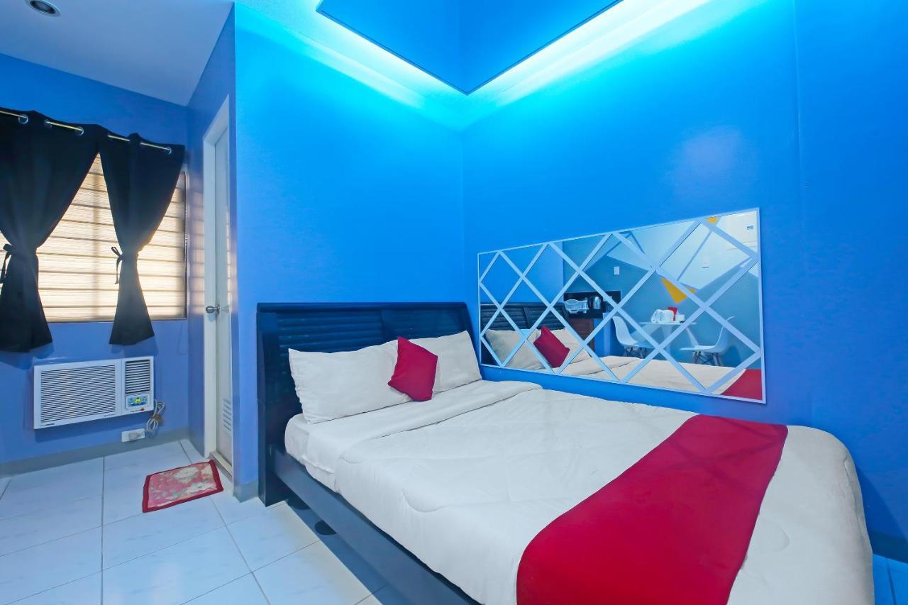 مانيلا Oyo 896 Silverio Suites المظهر الخارجي الصورة