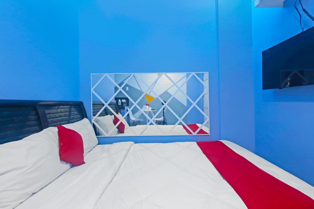 مانيلا Oyo 896 Silverio Suites المظهر الخارجي الصورة