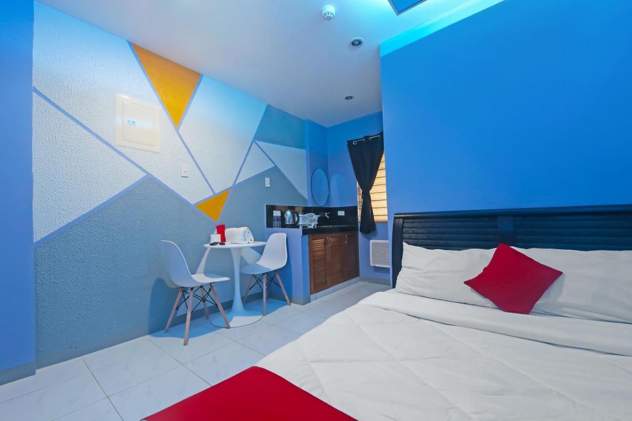 مانيلا Oyo 896 Silverio Suites المظهر الخارجي الصورة