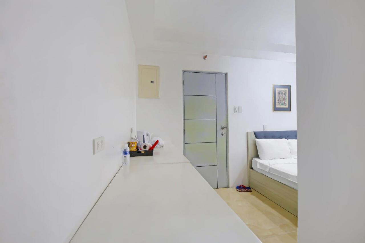 مانيلا Oyo 896 Silverio Suites المظهر الخارجي الصورة